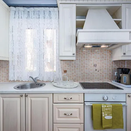 Amazing In With Kitchen *