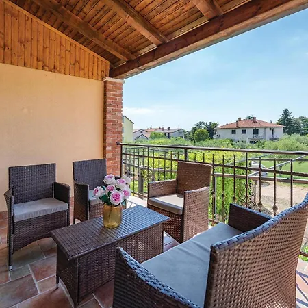 Stunning In With Wifi Lovrečica